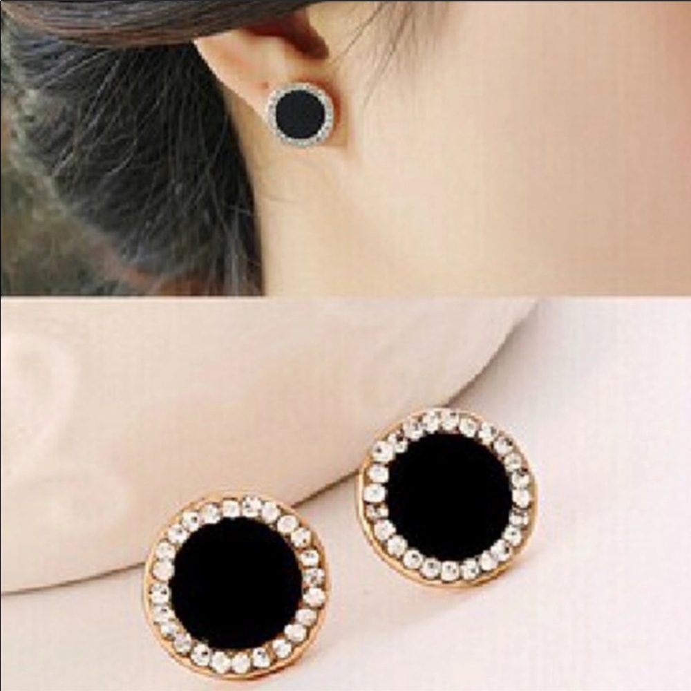 STUNNING BEAUTIFUL brand new black studs